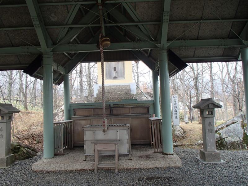 スタートは小さな神社から